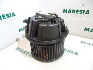 Used Heating and ventilation fan motor Peugeot 1007 (KM) 1.6 GTI,Gentry 16V Price € 25,00 Margin scheme offered by Maresia Parts