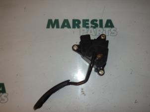 Used Throttle pedal position sensor Renault Megane II (BM/CM) 1.9 dCi 120 Price € 50,00 Margin scheme offered by Maresia Parts