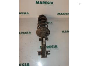 Used Front shock absorber rod, left Fiat Bravo (198A) 1.4 16V Price € 60,00 Margin scheme offered by Maresia Parts