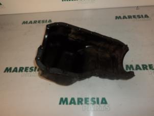 Used Sump Renault Clio II (BB/CB) 1.4 Price € 25,00 Margin scheme offered by Maresia Parts