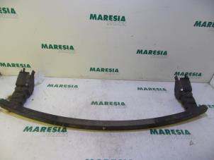Used Front bumper frame Lancia Phedra 2.2 JTD 16V Price € 50,00 Margin scheme offered by Maresia Parts