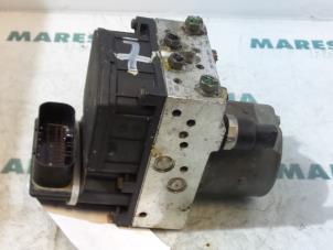 Used ABS pump Lancia Phedra 2.2 JTD 16V Price € 157,50 Margin scheme offered by Maresia Parts