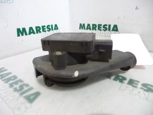 Used Throttle pedal position sensor Lancia Phedra 2.2 JTD 16V Price € 35,00 Margin scheme offered by Maresia Parts