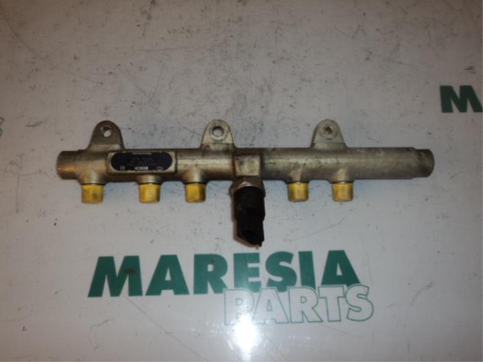 Usagé Système d'injection Fiat Punto II (188) 1.9 JTD 80 ELX 3-Drs. Prix € 50,00 Règlement à la marge proposé par Maresia Parts