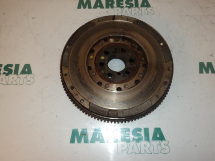 Gebrauchte Schwungrad Fiat Punto II (188) 1.9 JTD 80 ELX 3-Drs. Preis € 105,00 Margenregelung angeboten von Maresia Parts