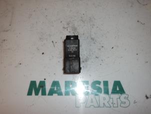 Used Glow plug relay Peugeot 307 SW (3H) 2.0 HDi 135 16V FAP Price € 19,90 Margin scheme offered by Maresia Parts