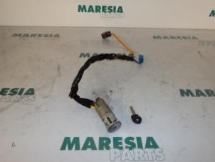 Used Ignition lock + key Citroen Xsara Break (N2) 1.6i 16V Price € 35,00 Margin scheme offered by Maresia Parts