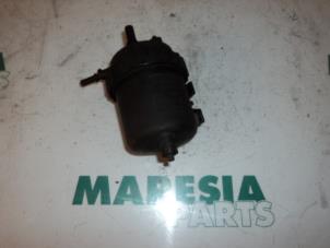 Used Fuel filter housing Renault Clio II Societe (SB) 1.9 dTi Price € 50,00 Margin scheme offered by Maresia Parts