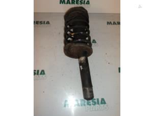 Gebrauchte Stoßdämpferstrebe rechts vorne Citroen Xsara Break (N2) 1.6i Preis € 35,00 Margenregelung angeboten von Maresia Parts