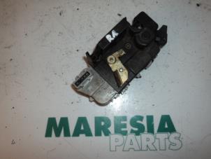 Usagé Serrure arrière droite Citroen Xsara Break (N2) 1.6i Prix € 25,00 Règlement à la marge proposé par Maresia Parts