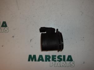 Used Airflow meter Peugeot 307 Break (3E) 1.6 HDi 90 16V Price € 25,00 Margin scheme offered by Maresia Parts