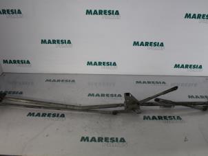 Used Wiper mechanism Peugeot 307 Break (3E) 1.6 HDi 90 16V Price € 40,00 Margin scheme offered by Maresia Parts