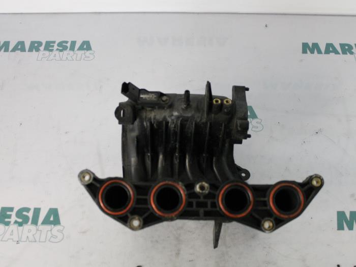 Gebrauchte Ansaugbrugge Peugeot 206 (2A/C/H/J/S) 1.1 XN,XR Preis € 35,00 Margenregelung angeboten von Maresia Parts