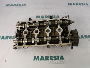 Used Camshaft Renault Megane II (BM/CM) 1.4 16V 98 Price € 131,25 Margin scheme offered by Maresia Parts