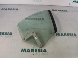 Used Window 2-door, rear right Peugeot 206 CC (2D) 1.6 16V Price € 50,00 Margin scheme offered by Maresia Parts