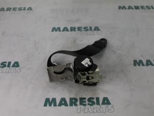 Używane Pas bezpieczenstwa prawy tyl Fiat Panda (169) 1.2 Fire Cena € 35,00 Procedura marży oferowane przez Maresia Parts