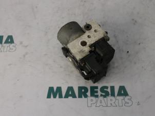 Gebrauchte ABS Pumpe Renault Megane (EA) 2.0i Preis € 50,00 Margenregelung angeboten von Maresia Parts