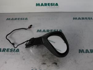 Used Wing mirror, right Peugeot 207 SW (WE/WU) 1.6 16V Price € 50,00 Margin scheme offered by Maresia Parts