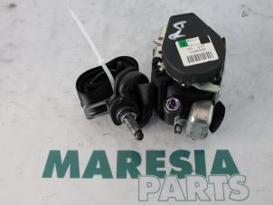 Usagé Ceinture de sécurité arrière droite Fiat Grande Punto (199) 1.4 Prix € 25,00 Règlement à la marge proposé par Maresia Parts