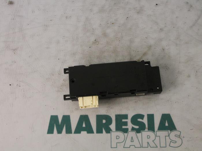 Usagé Ordinateur divers Peugeot Partner (GC/GF/GG/GJ/GK) 1.6 HDI 90 Prix € 60,50 Prix TTC proposé par Maresia Parts