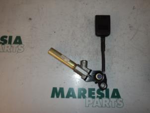Used Seatbelt tensioner, left Citroen Berlingo Multispace 1.9 D Price € 20,00 Margin scheme offered by Maresia Parts