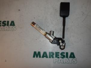Used Seatbelt tensioner, right Citroen Berlingo Multispace 1.9 D Price € 20,00 Margin scheme offered by Maresia Parts