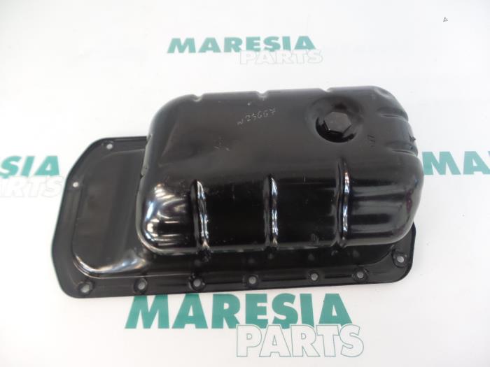 Gebrauchte Ölwanne Peugeot 107 1.4 HDI Preis € 29,99 Margenregelung angeboten von Maresia Parts