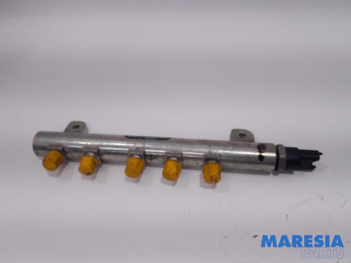 Usagé Système d'injection Fiat Punto II (188) 1.9 JTD 80 ELX 3-Drs. Prix € 105,00 Règlement à la marge proposé par Maresia Parts