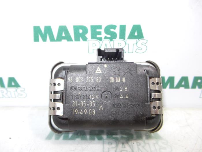 Begagnade Regnsensor Peugeot 607 (9D/U) 2.7 HDi V6 24V Pris € 65,00 Marginaltabell erbjuds av Maresia Parts