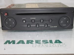 Usagé Radio/Lecteur CD Renault Laguna II Grandtour (KG) 2.2 dCi 150 16V Prix € 50,00 Règlement à la marge proposé par Maresia Parts