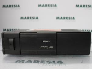 Used CD changer Renault Laguna II Grandtour (KG) 2.2 dCi 150 16V Price € 45,00 Margin scheme offered by Maresia Parts