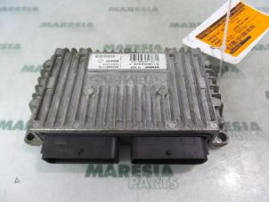 Usados Ordenador de caja automática Renault Megane II (BM/CM) 1.6 16V Precio € 126,00 Norma de margen ofrecido por Maresia Parts