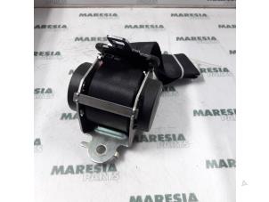 Używane Pas bezpieczenstwa lewy tyl Renault Megane III Coupe (DZ) 2.0 16V RS Turbo Cena € 35,00 Procedura marży oferowane przez Maresia Parts