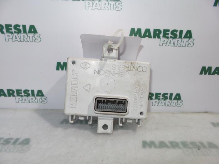 Usagé Ordinateur divers Renault Kangoo Express (FW) 1.5 dCi 70 Prix € 35,00 Règlement à la marge proposé par Maresia Parts