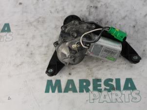 Używane Silnik wycieraczki tylnej Renault Scénic I (JA) 1.6 16V Cena € 50,00 Procedura marży oferowane przez Maresia Parts