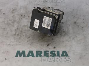 Usagé Pompe ABS Citroen C4 Berline (LC) 2.0 HDi 16V 138 Prix € 157,50 Règlement à la marge proposé par Maresia Parts