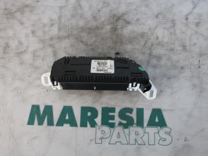 Gebrauchte Anzeige Innen Citroen C4 Berline (LC) 2.0 HDi 16V 138 Preis € 30,00 Margenregelung angeboten von Maresia Parts