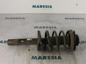 Used Front shock absorber rod, right Peugeot Partner 1.6 HDI 90 16V Price € 35,00 Margin scheme offered by Maresia Parts