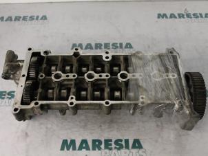 Used Camshaft Alfa Romeo GT (937) 1.9 JTD 16V Multijet Price € 157,50 Margin scheme offered by Maresia Parts