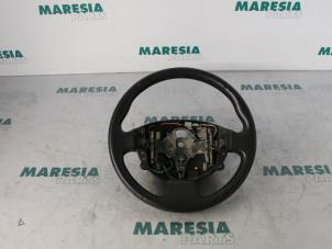 Used Steering wheel Renault Grand Scénic II (JM) 2.0 16V Price € 25,00 Margin scheme offered by Maresia Parts