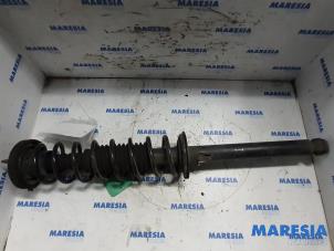 Used Rear shock absorber rod, left Renault Twingo (C06) 1.2 Price € 25,00 Margin scheme offered by Maresia Parts