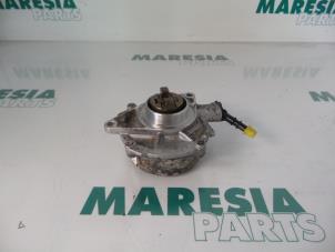 Used Vacuum pump (diesel) Peugeot 308 (4A/C) 1.6 VTI 16V Price € 39,99 Margin scheme offered by Maresia Parts