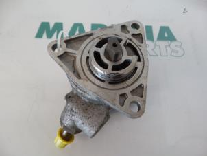 Używane Pompa prózniowa (Diesel) Alfa Romeo 156 (932) 1.9 JTD Cena € 35,00 Procedura marży oferowane przez Maresia Parts