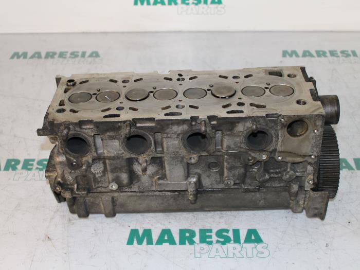Begagnade Topplock Alfa Romeo 156 (932) 1.9 JTD Pris € 157,50 Marginaltabell erbjuds av Maresia Parts