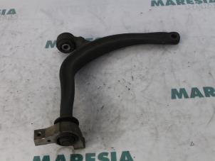 Used Front lower wishbone, right Citroen C5 I Break (DE) 1.8 16V Price € 20,00 Margin scheme offered by Maresia Parts