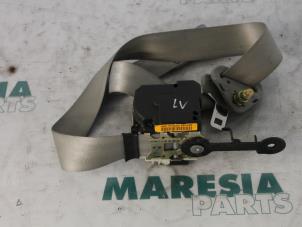 Used Front seatbelt, left Renault Clio II (BB/CB) 1.6 16V Price € 35,00 Margin scheme offered by Maresia Parts