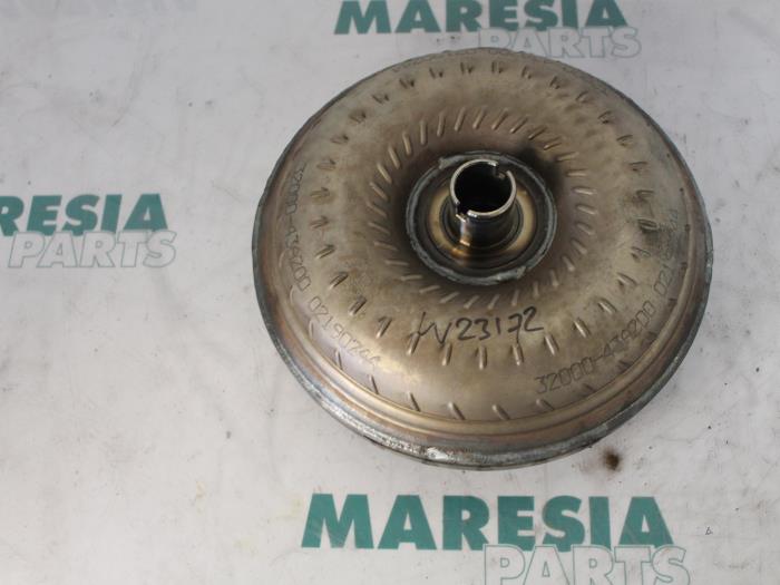 Usados Convertidor de par automático Lancia Thesis (841) 2.4 JTD 20V Autom. Precio € 210,00 Norma de margen ofrecido por Maresia Parts