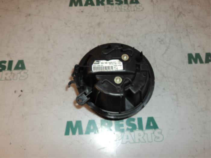 Heating and ventilation fan motor from a Citroën C3 Pluriel (HB) 1.4 HDi 2005