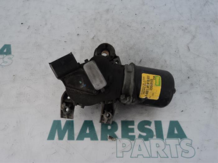 Front wiper motor from a Citroën C3 Pluriel (HB) 1.4 HDi 2005