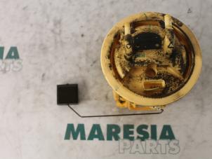 Usagé Pompe carburant électrique Citroen C5 I Break (DE) 2.0 HDi 110 Prix € 35,00 Règlement à la marge proposé par Maresia Parts